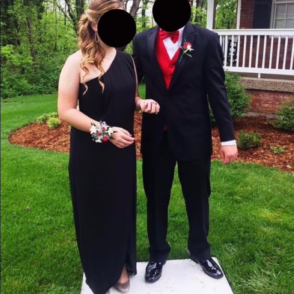 Black prom dress
